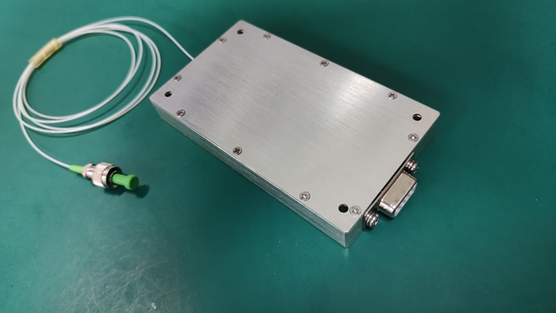 1064nm窄线宽激光器组件